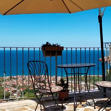 Casa Iris