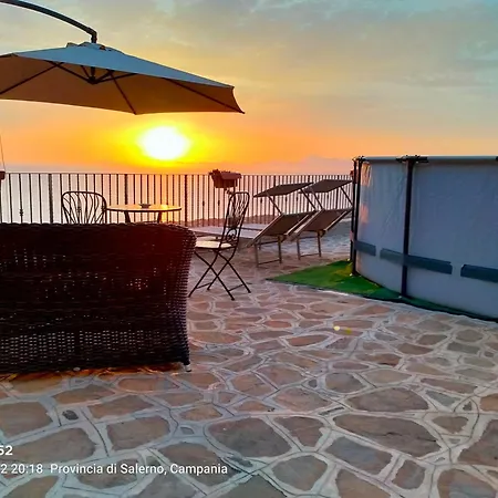 Casa Iris 3*