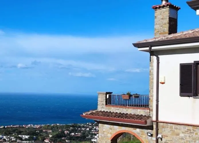 Casa Iris ゲストハウス 4*